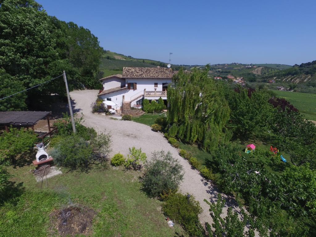 La Locanda Del Picchio Country House Morro dʼOro Kültér fotó